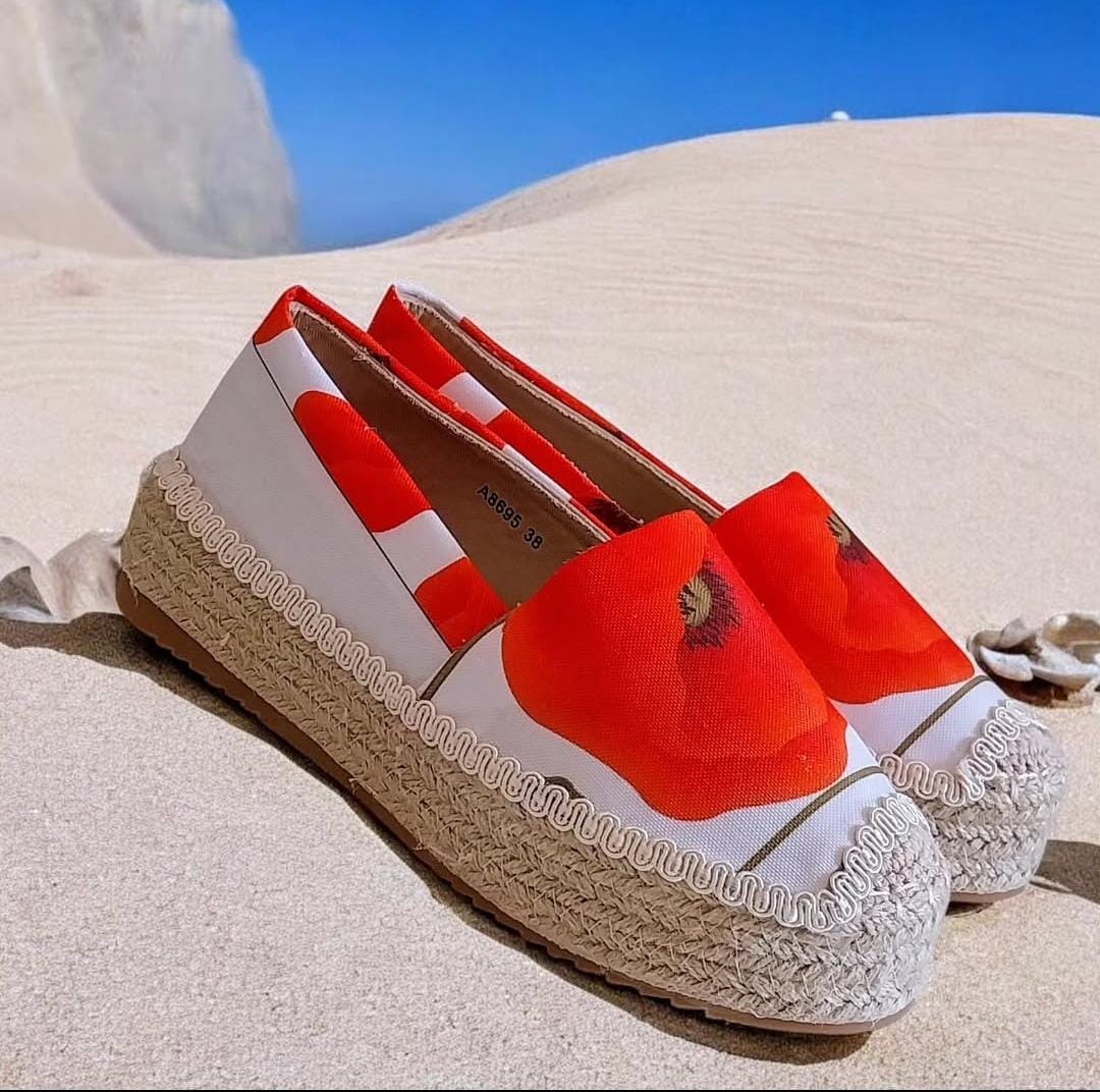 Espadrillas By Capri 1962